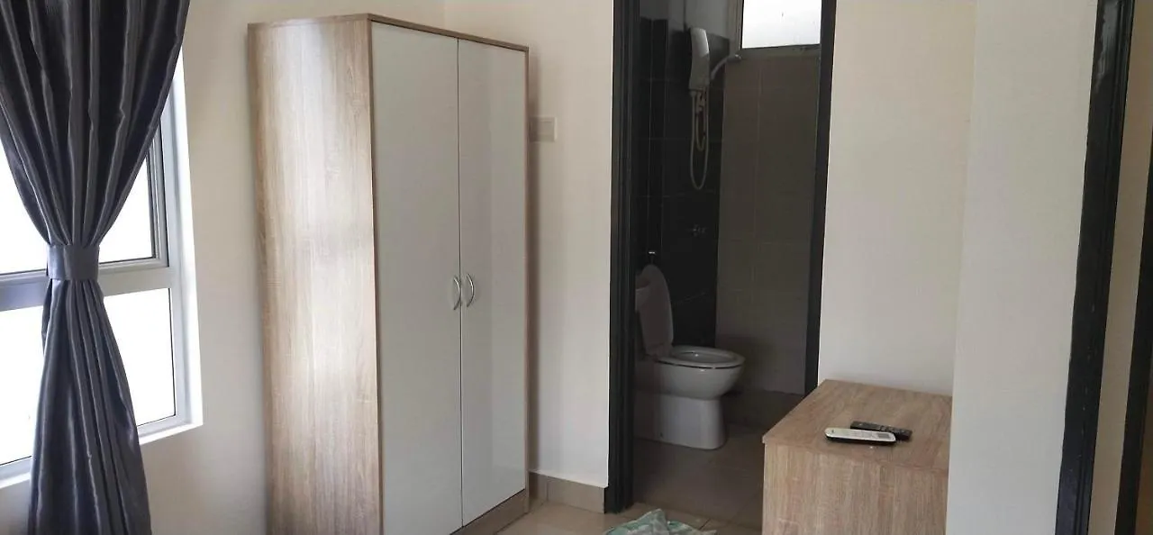 8Pax Mount Austin Midori Green Homestay Johor Bahru Apartment