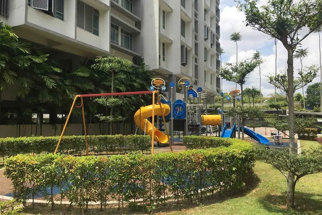 8Pax Mount Austin Midori Green Homestay Johor Bahru Malaysia