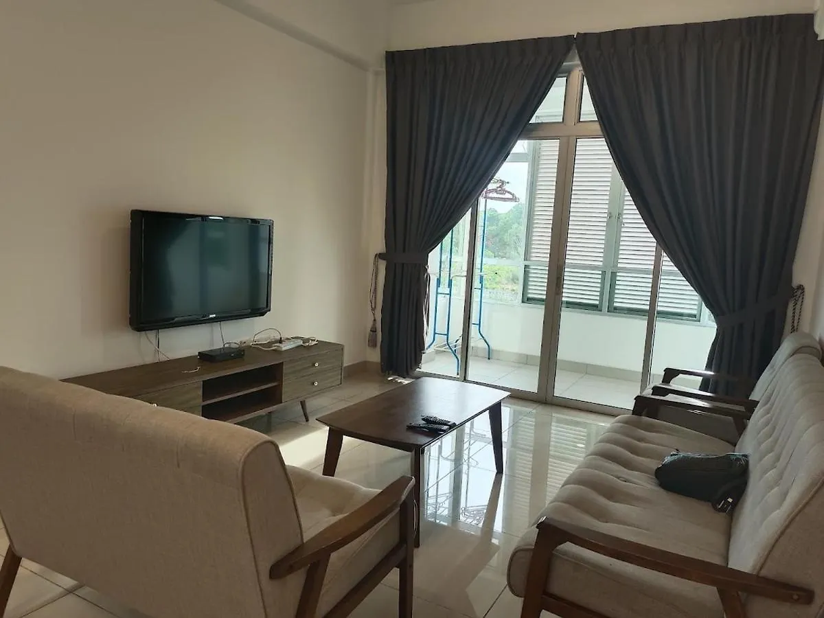 8Pax Mount Austin Midori Green Homestay Johor Bahru