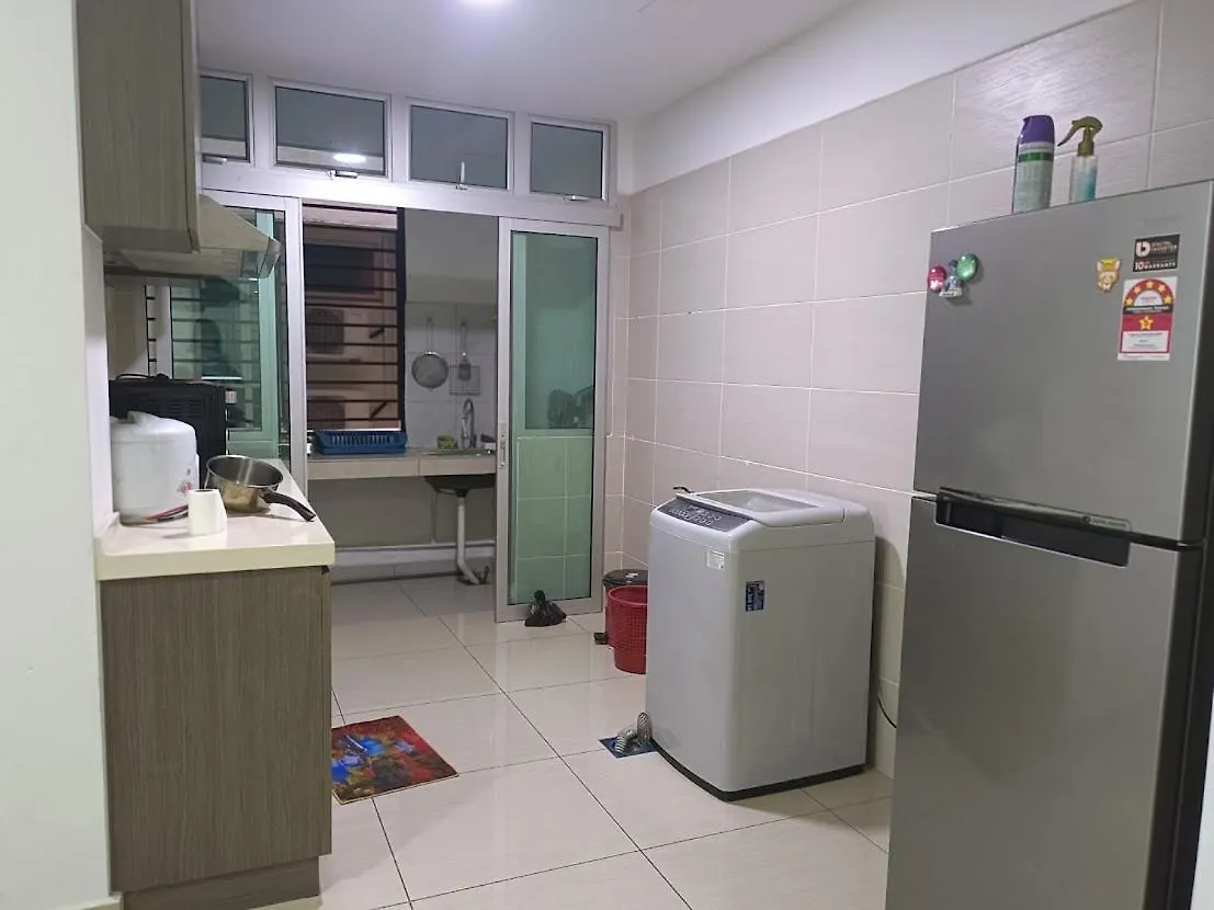 8Pax Mount Austin Midori Green Homestay Johor Bahru