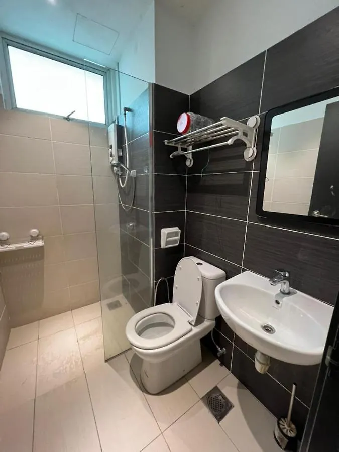 Apartment 8Pax Mount Austin Midori Green Homestay Johor Bahru